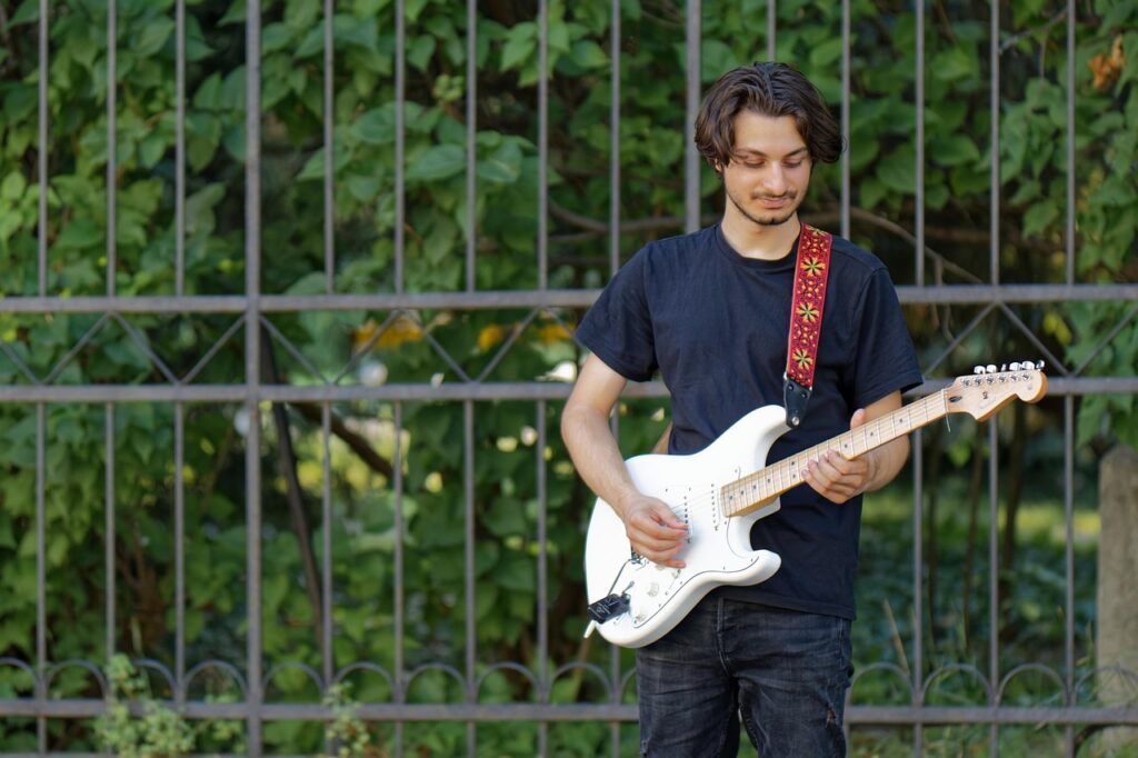 通訳の需要が高まる中で副業を始めるにはどうすればいい？