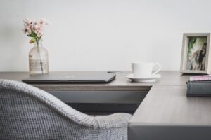 在宅副業で収入を得るための目標設定はどうする？
